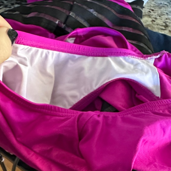 Kenneth Cole New York Magenta and Black One-Piece Swimsuit XL - Picture 7 of 11